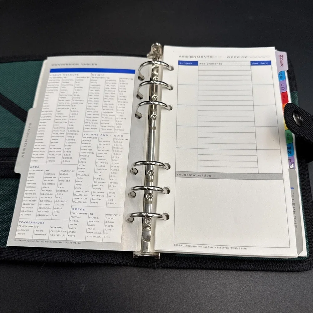 Vintage‎ Day Runner Organizer Planner 411 ~ 6 Ring Snap Closure 7.5x 5.25